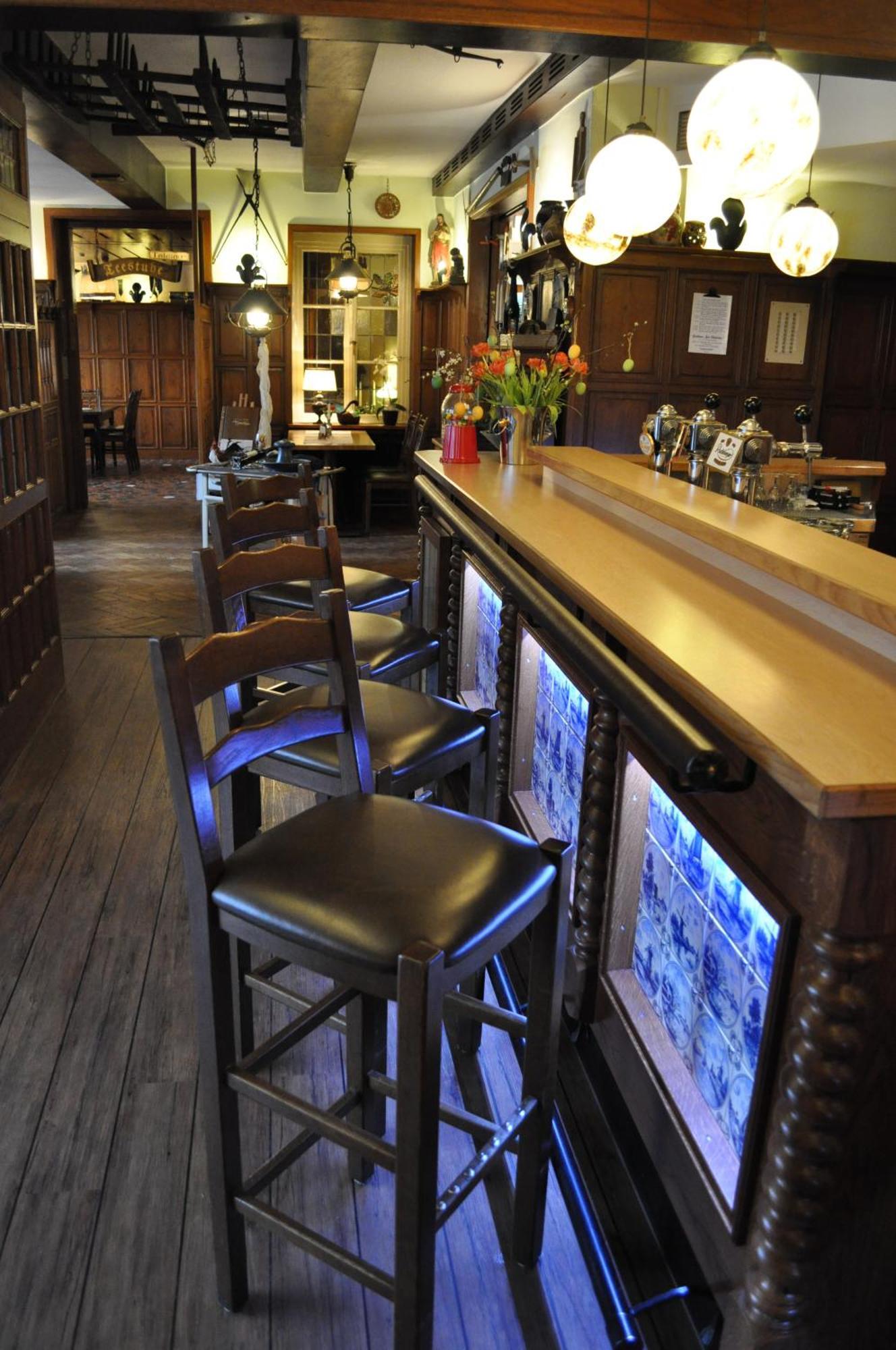 Altes Gasthaus Kuhr - Hotel & Restaurant พาเพนบวร์ก ภายนอก รูปภาพ