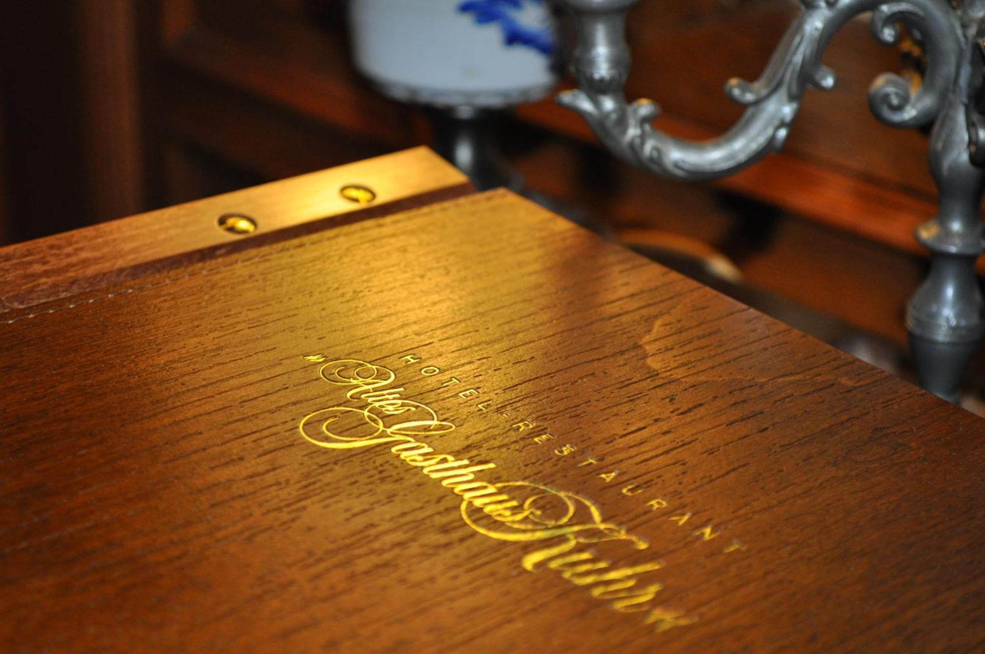 Altes Gasthaus Kuhr - Hotel & Restaurant พาเพนบวร์ก ภายนอก รูปภาพ