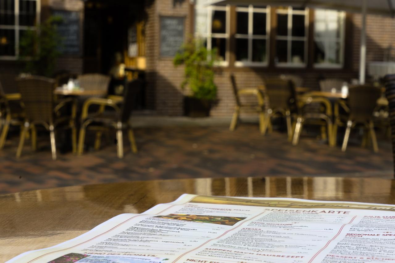 Altes Gasthaus Kuhr - Hotel & Restaurant พาเพนบวร์ก ภายนอก รูปภาพ