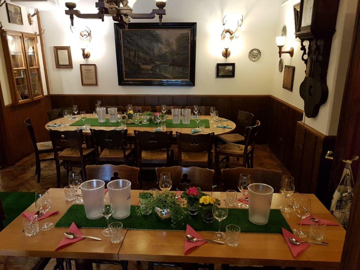 Altes Gasthaus Kuhr - Hotel & Restaurant พาเพนบวร์ก ภายนอก รูปภาพ