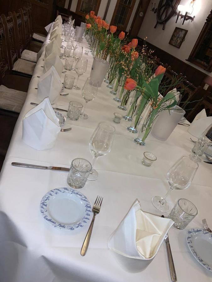 Altes Gasthaus Kuhr - Hotel & Restaurant พาเพนบวร์ก ภายนอก รูปภาพ